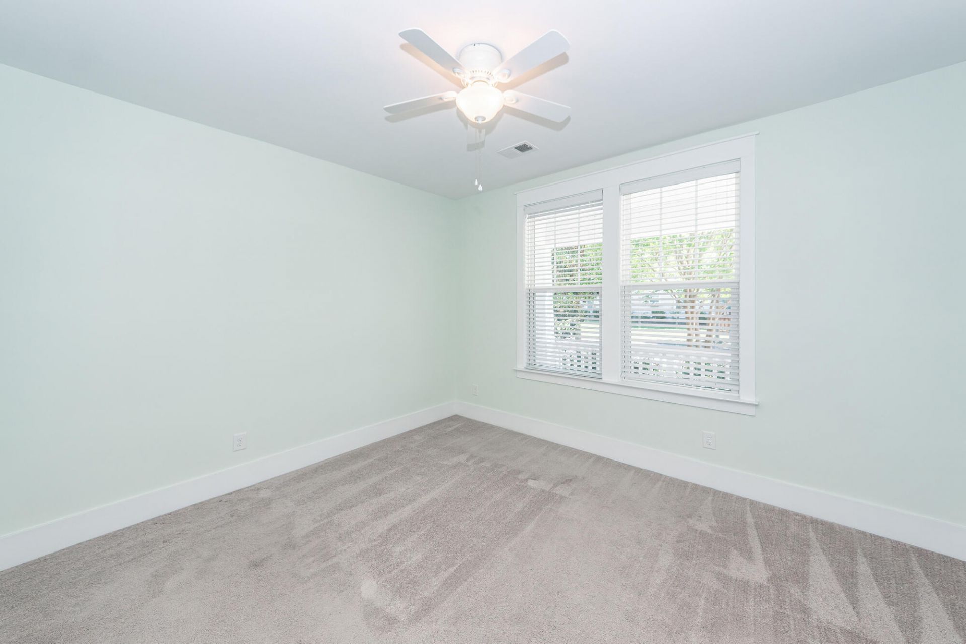 225 Weston Hall Drive Photo 19