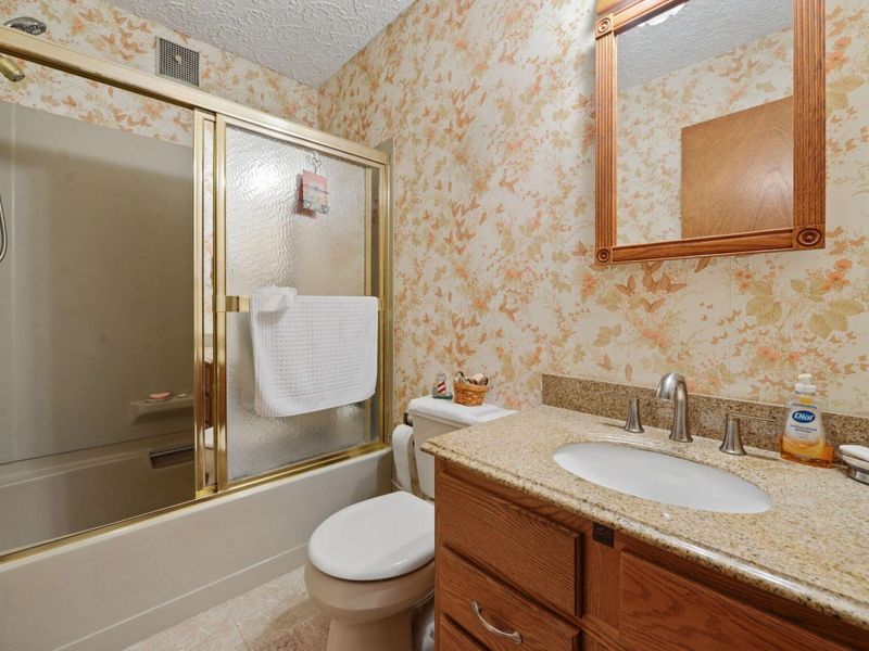 1867 Belmead Avenue, Columbus, OH 43223 Photo 11
