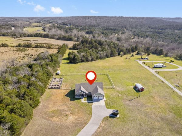 2628 E Farm Road 22 , Fair Grove, MO 65648