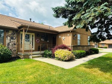 12104 Lexington Drive , Green Oak Twp, MI 48178