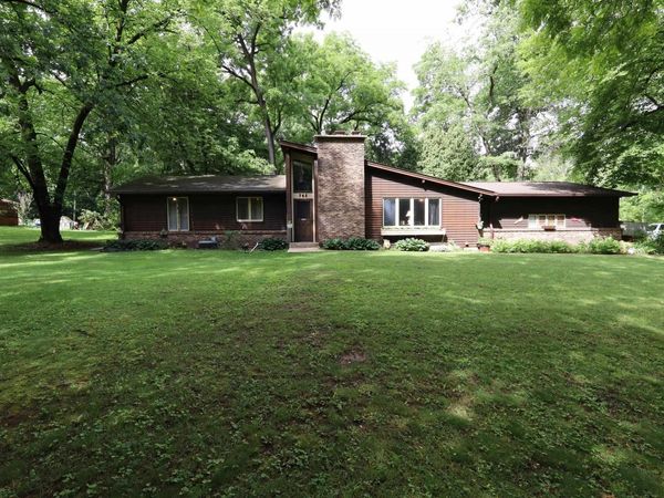 765 Lakewood Drive, ROCKFORD, IL 61102