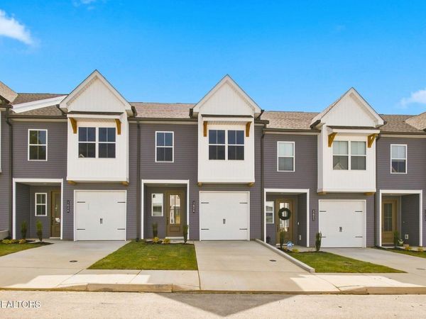 1626 Lateglow Way, Knoxville, TN 37931