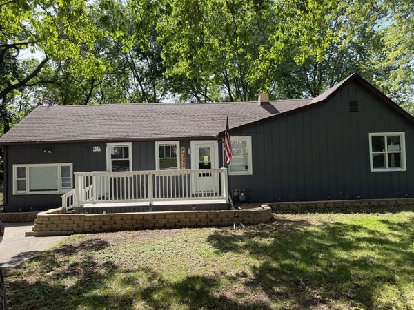 36 Hillcrest Avenue , Fox Lake, IL 60020