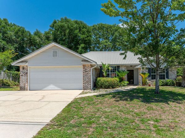204 Villacrest Drive, Crestview, FL 32536