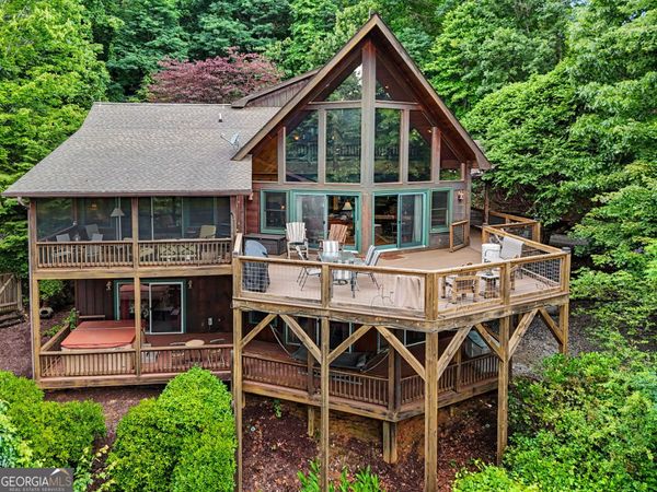 1039 Arbor Drive, Lakemont, GA 30552