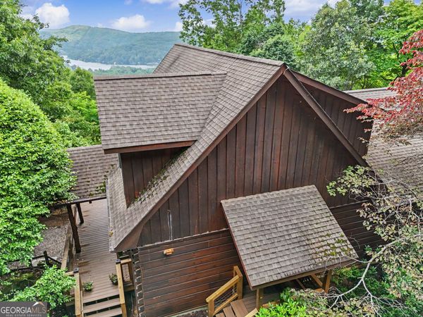 1039 Arbor Drive, Lakemont, GA 30552