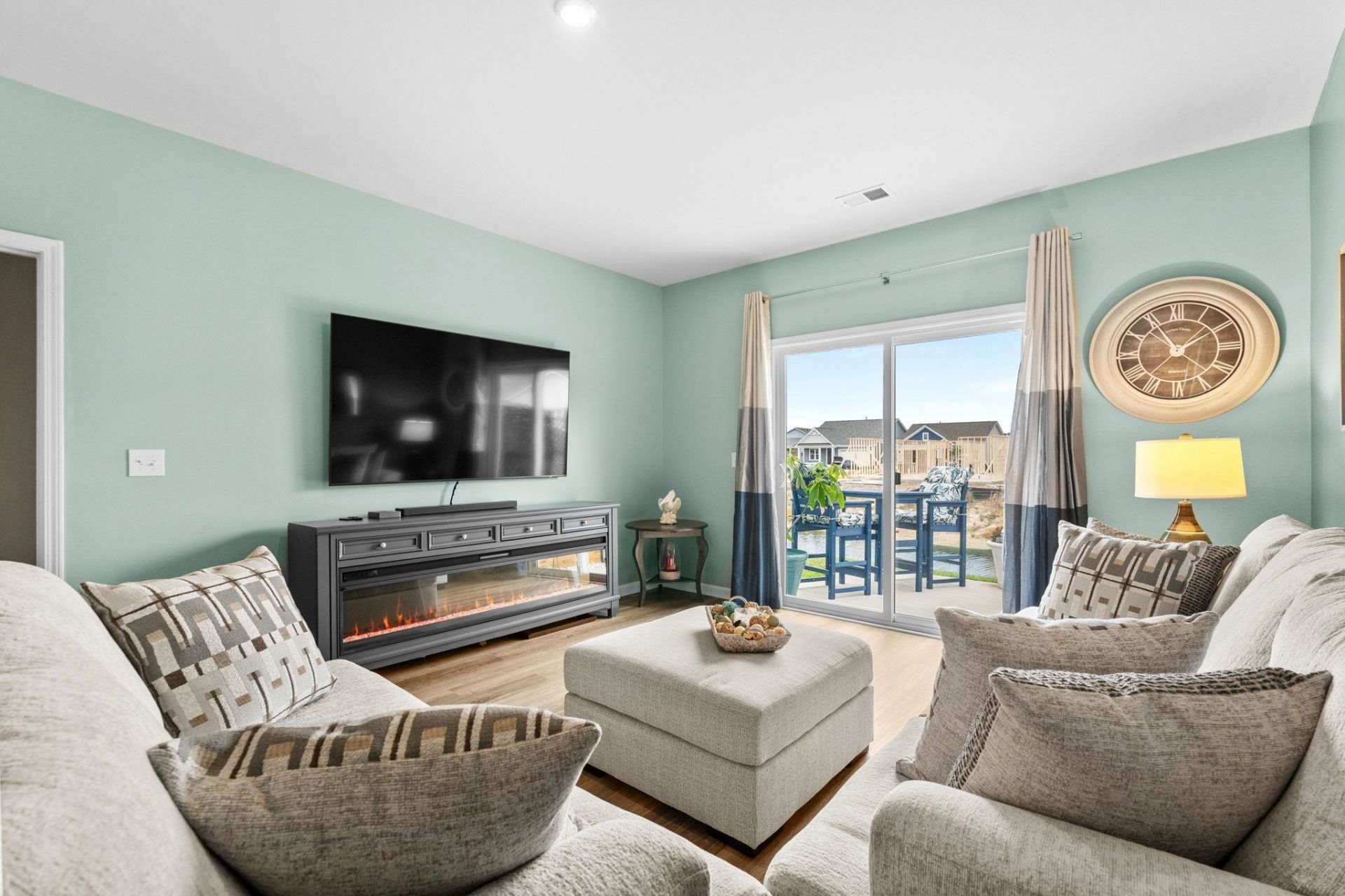 3050 Deerberry Place  Photo 13