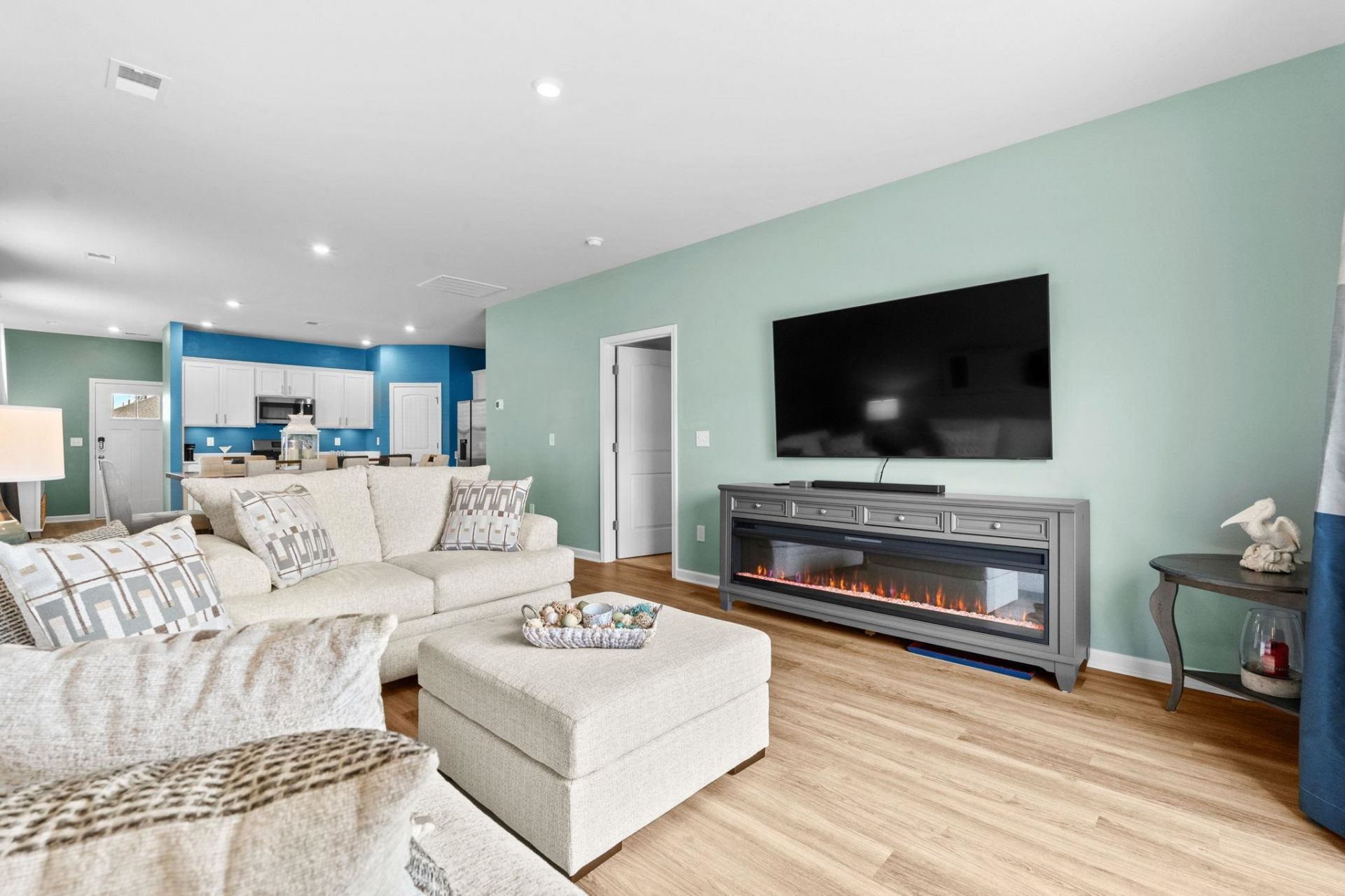 3050 Deerberry Place  Photo 14
