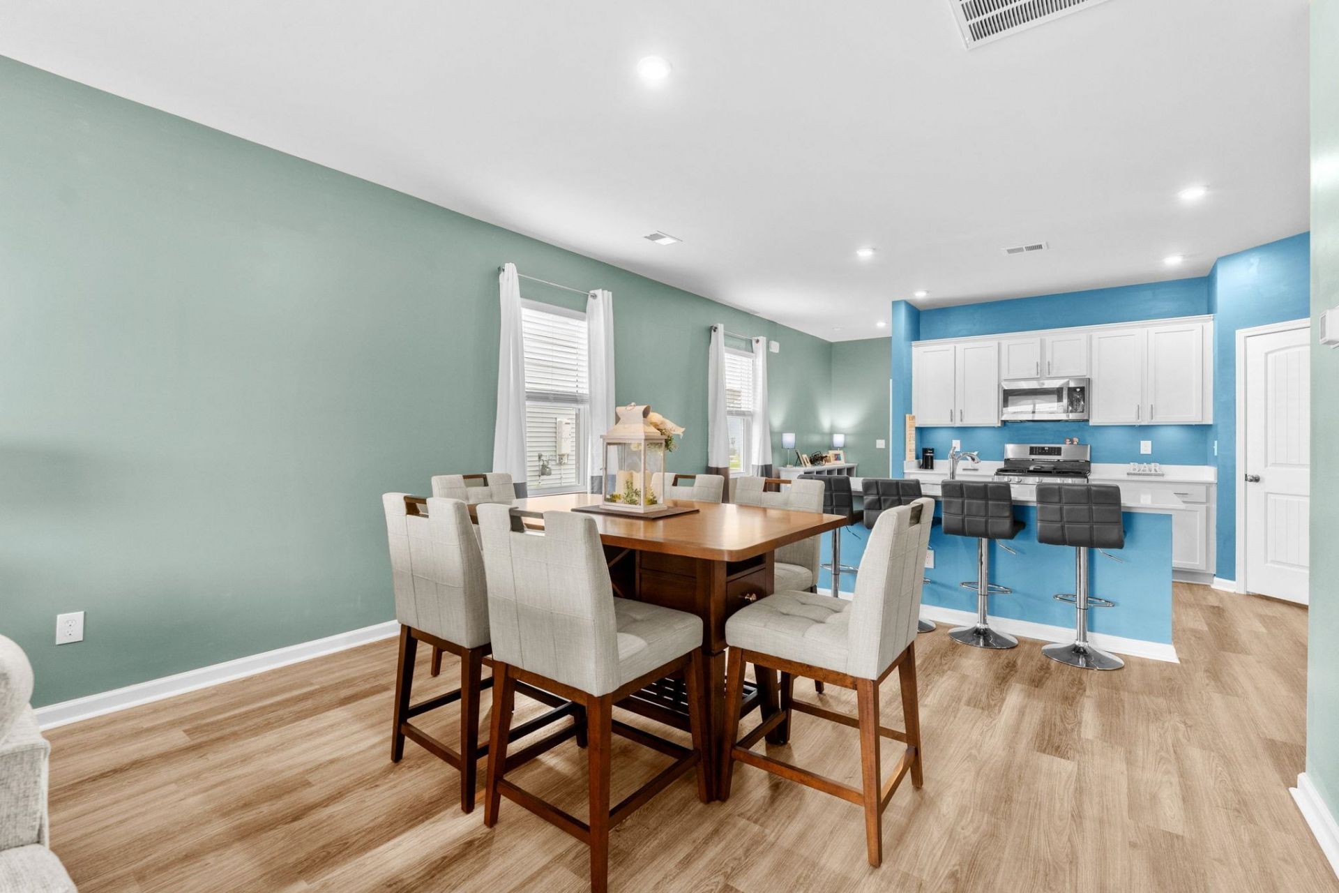 3050 Deerberry Place  Photo 16