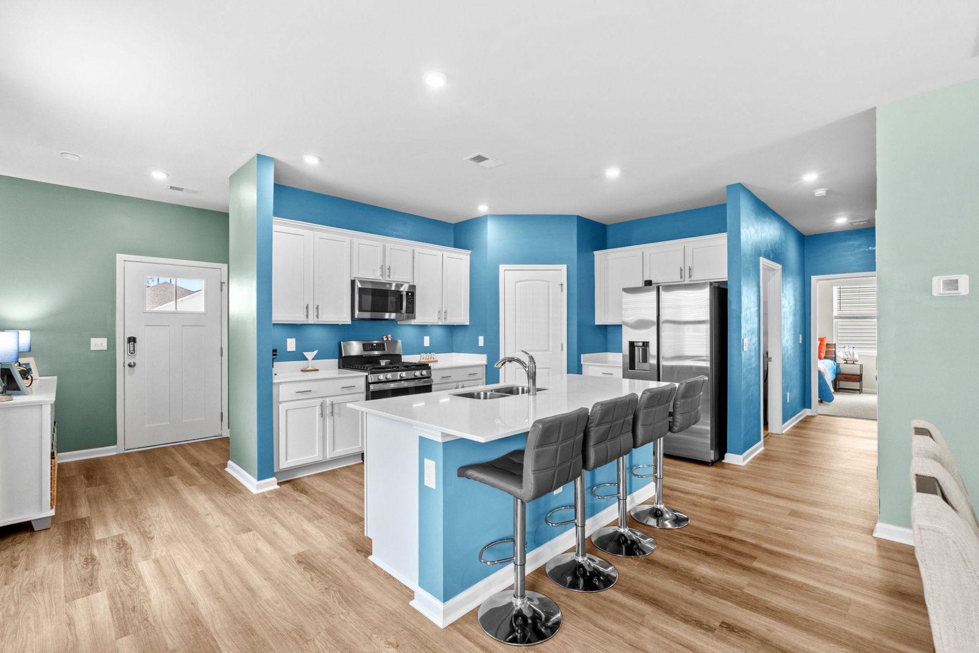 3050 Deerberry Place  Photo 18