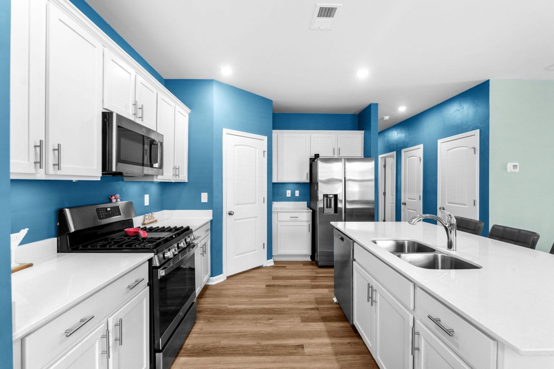 3050 Deerberry Place  Photo 19