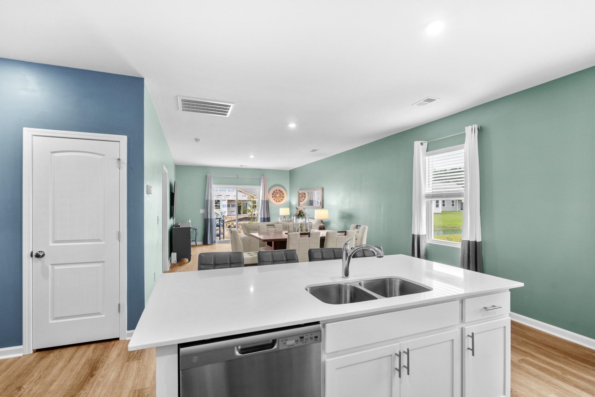 3050 Deerberry Place Photo 9