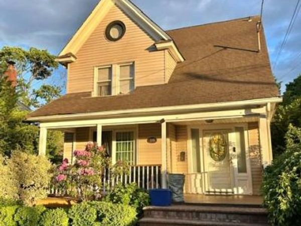 806 Miller Place, Baldwin, NY 11510