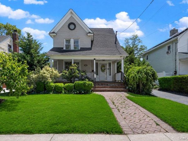 806 Miller Place, Baldwin, NY 11510