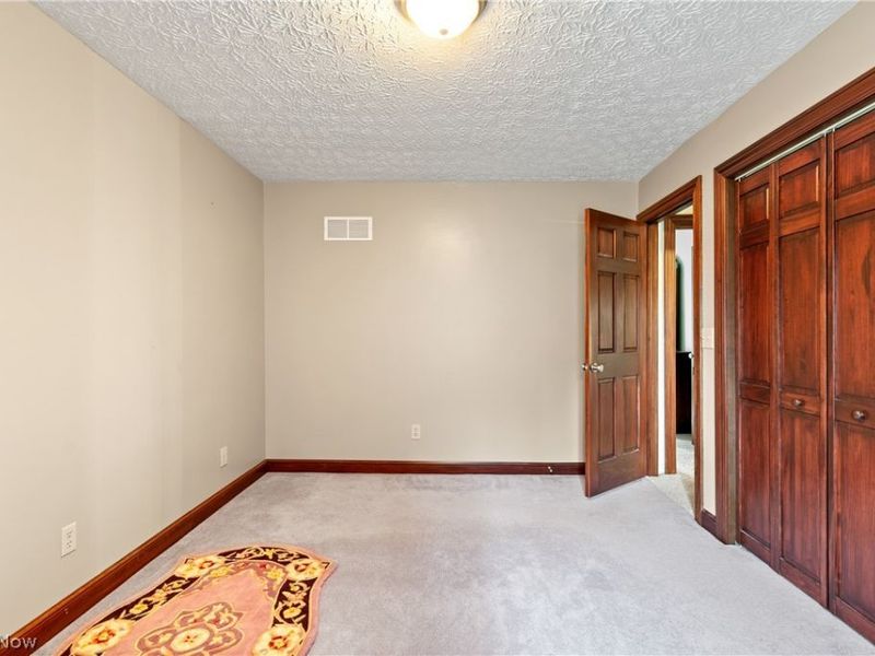960 Karla Drive, Green, OH 44216 Photo 25