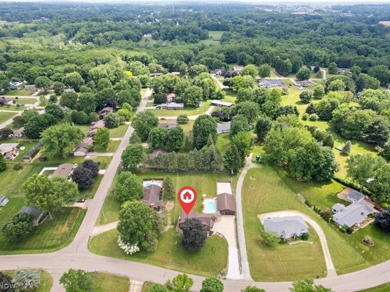 960 Karla Drive, Green, OH 44216 Photo 3