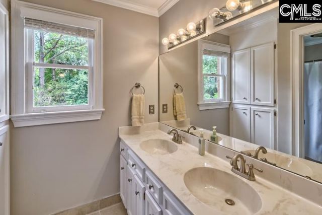 420 Oak Brook Drive Photo 37