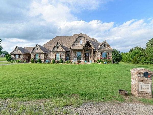 5722 E 122nd Street, Perkins, OK 74059