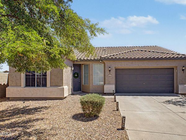 1225 E GRENADINE Road, Phoenix, AZ 85040