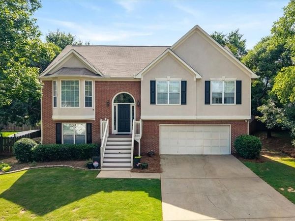 305 Chesapeake Ridge, Woodstock, GA 30189