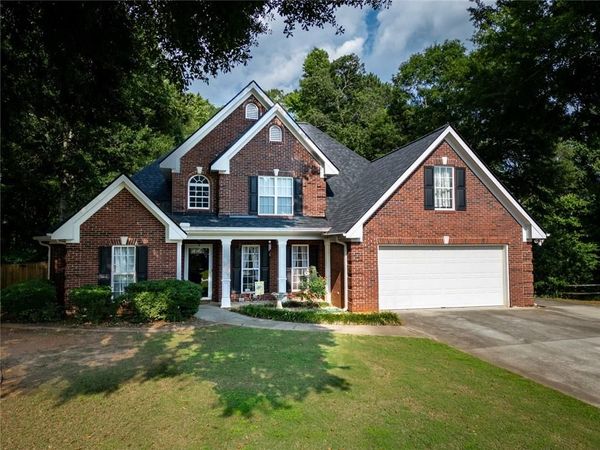 385 Glynnshire Court , Covington, GA 30016