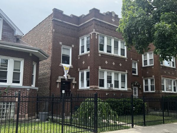 5233 W Potomac Avenue , Chicago, IL 60651