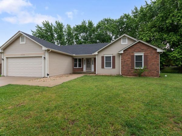 1935 Springhaven Court , Montgomery, IL 60538