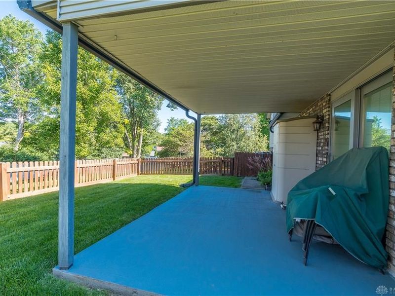 611 Gamewell Drive, Miamisburg, OH 45342 Photo 37