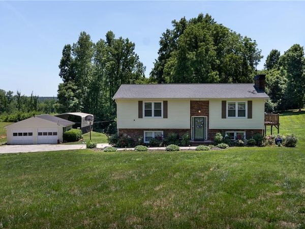 1744 R Chipman Drive, Yadkinville, NC 27055