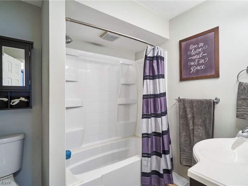 2808 Lynne Road, Akron, OH 44312 Photo 12