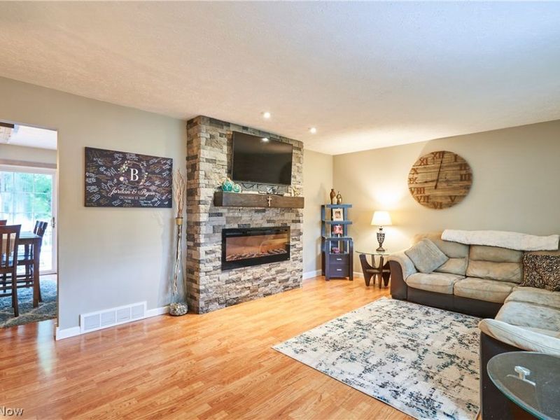 2808 Lynne Road, Akron, OH 44312 Photo 3