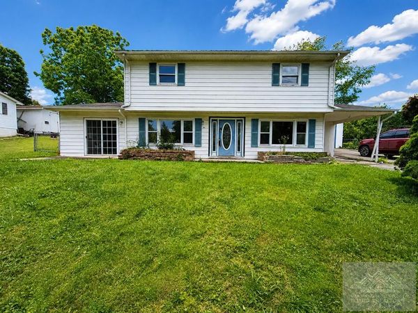 183 Rock House Rd, Lester, WV 25839