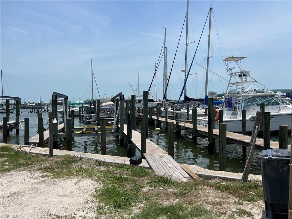 1122 Main St , Fort Myers Beach, FL 33931 Photo