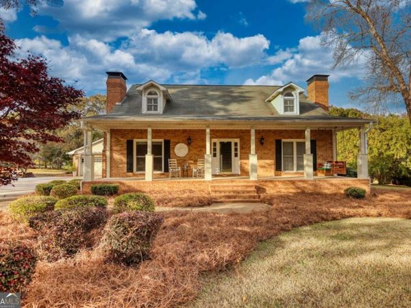 131 Upchurch Drive, Mcdonough, GA 30252