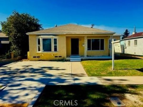 1073 E Plymouth Street, Long Beach, CA 90805