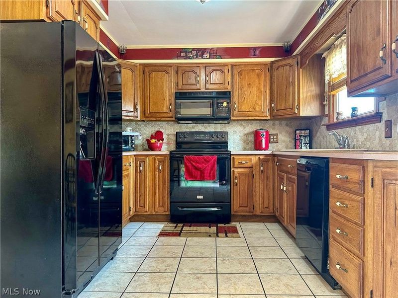 2308 Bears Den Road, Youngstown, OH 44511 Photo 13