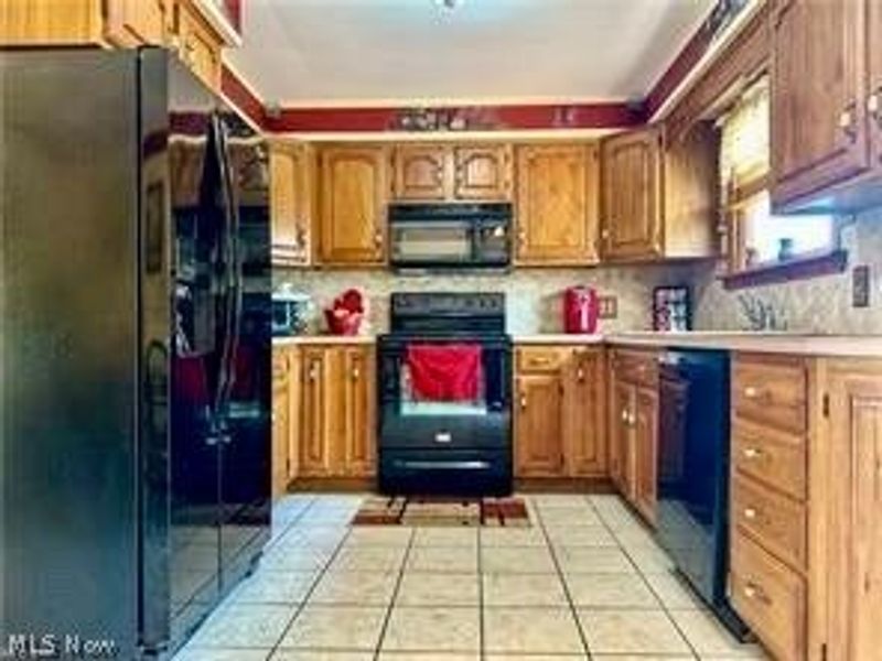 2308 Bears Den Road, Youngstown, OH 44511 Photo 13