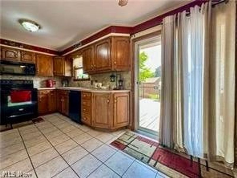 2308 Bears Den Road, Youngstown, OH 44511 Photo 17