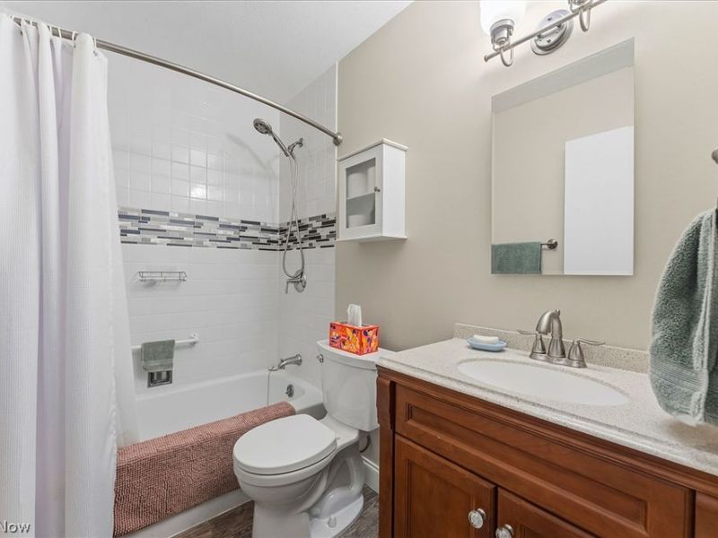 5923 Mills Creek Lane, North Ridgeville, OH 44039 Photo 27