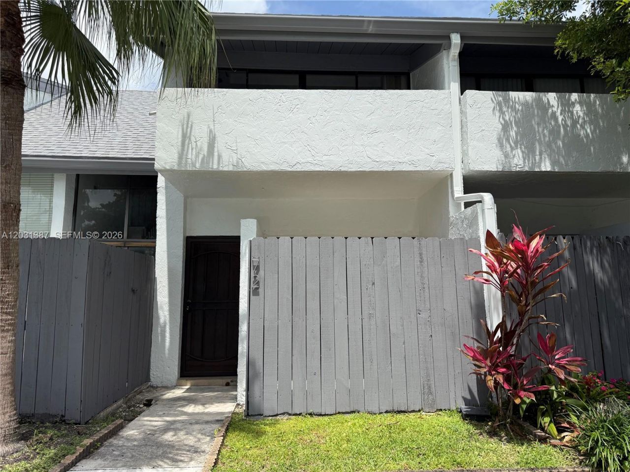 19220 NE 25th Ave , Unit 272B, Miami, FL 33180 Photo