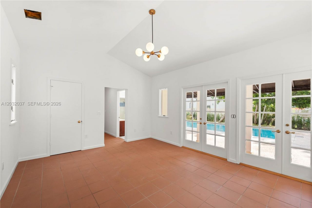 440 SW 29th Rd , Miami, FL 33129 Photo