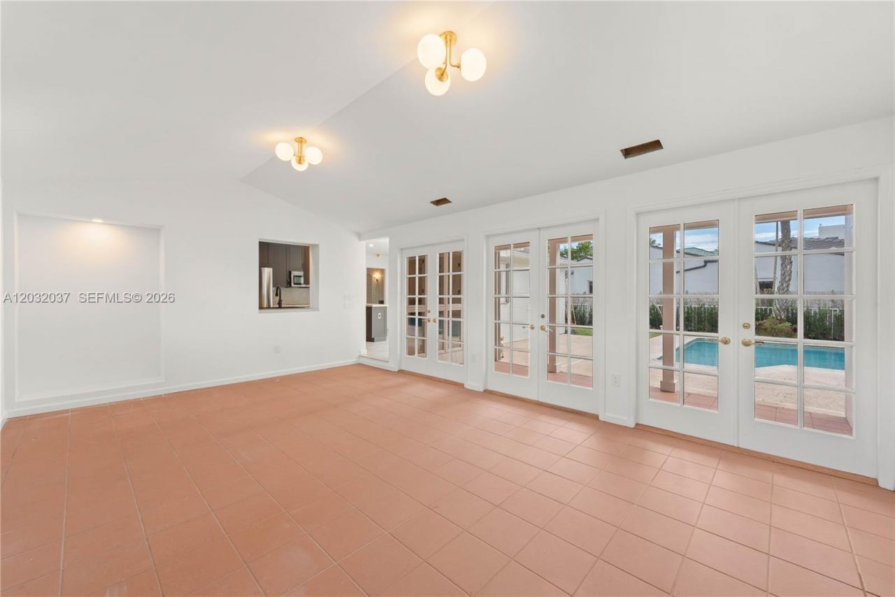 440 SW 29th Rd , Miami, FL 33129 Photo