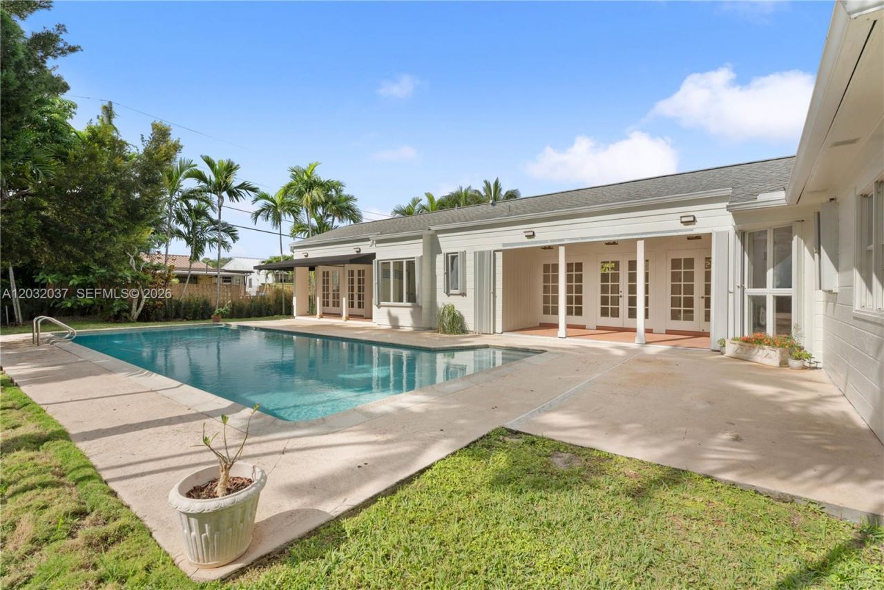 440 SW 29th Rd , Miami, FL 33129 Photo