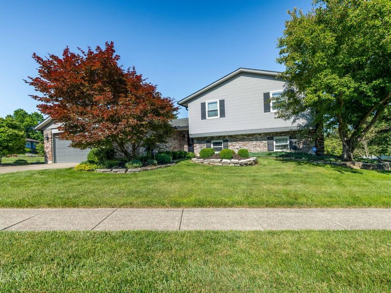 611 Gamewell Drive, Miamisburg, OH 45342 Photo 2