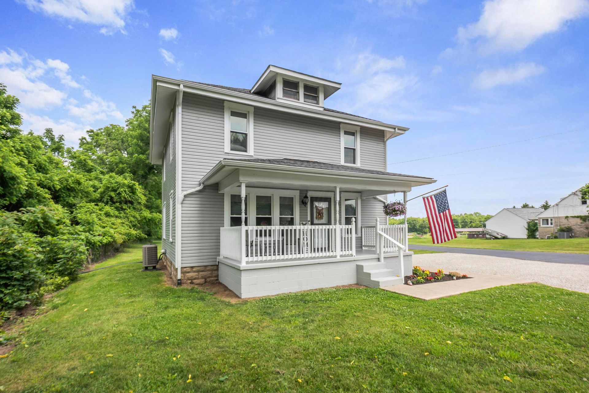 1125 Sugar Grove Road Se, Lancaster, OH 43130 Main Photo