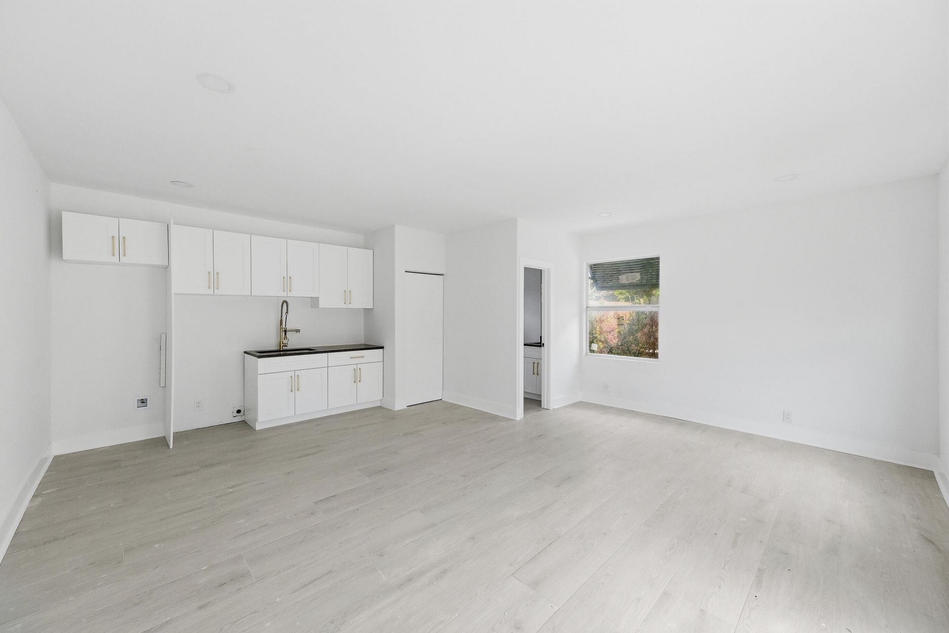 216 NE 23rd Avenue, Pompano Beach, FL 33062 Photo