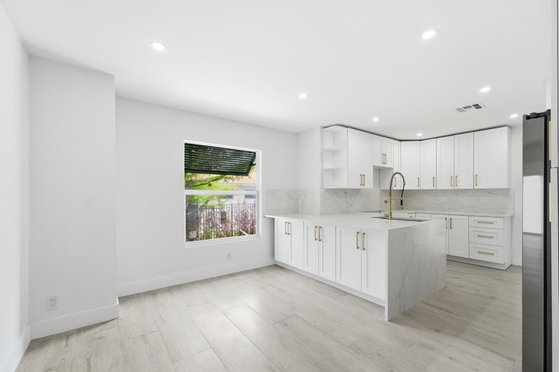 216 NE 23rd Avenue, Pompano Beach, FL 33062 Photo
