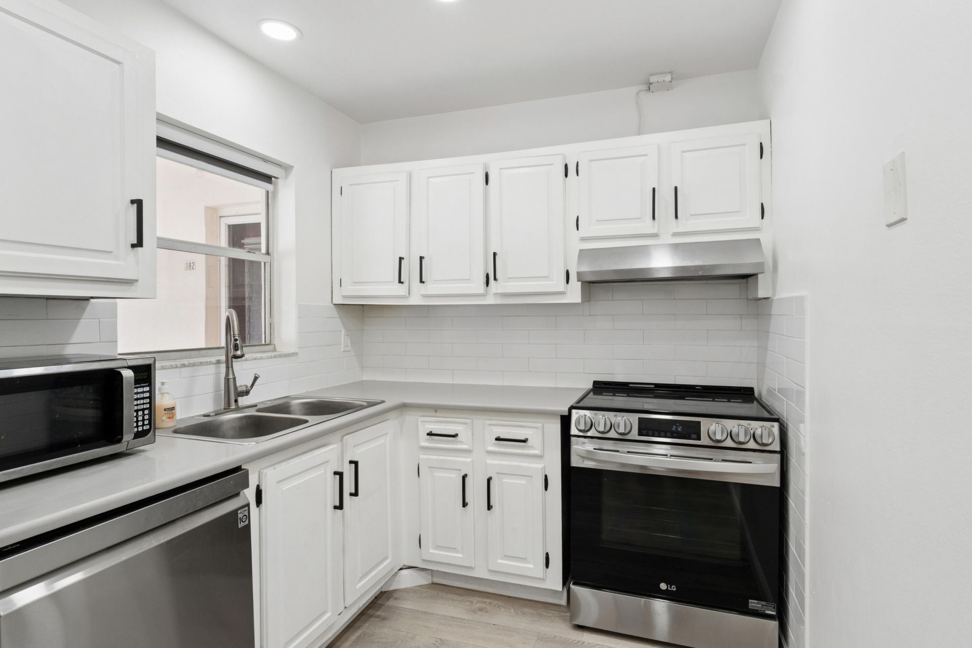 180 Lake Frances Drive, West Palm Beach, FL 33411 Photo