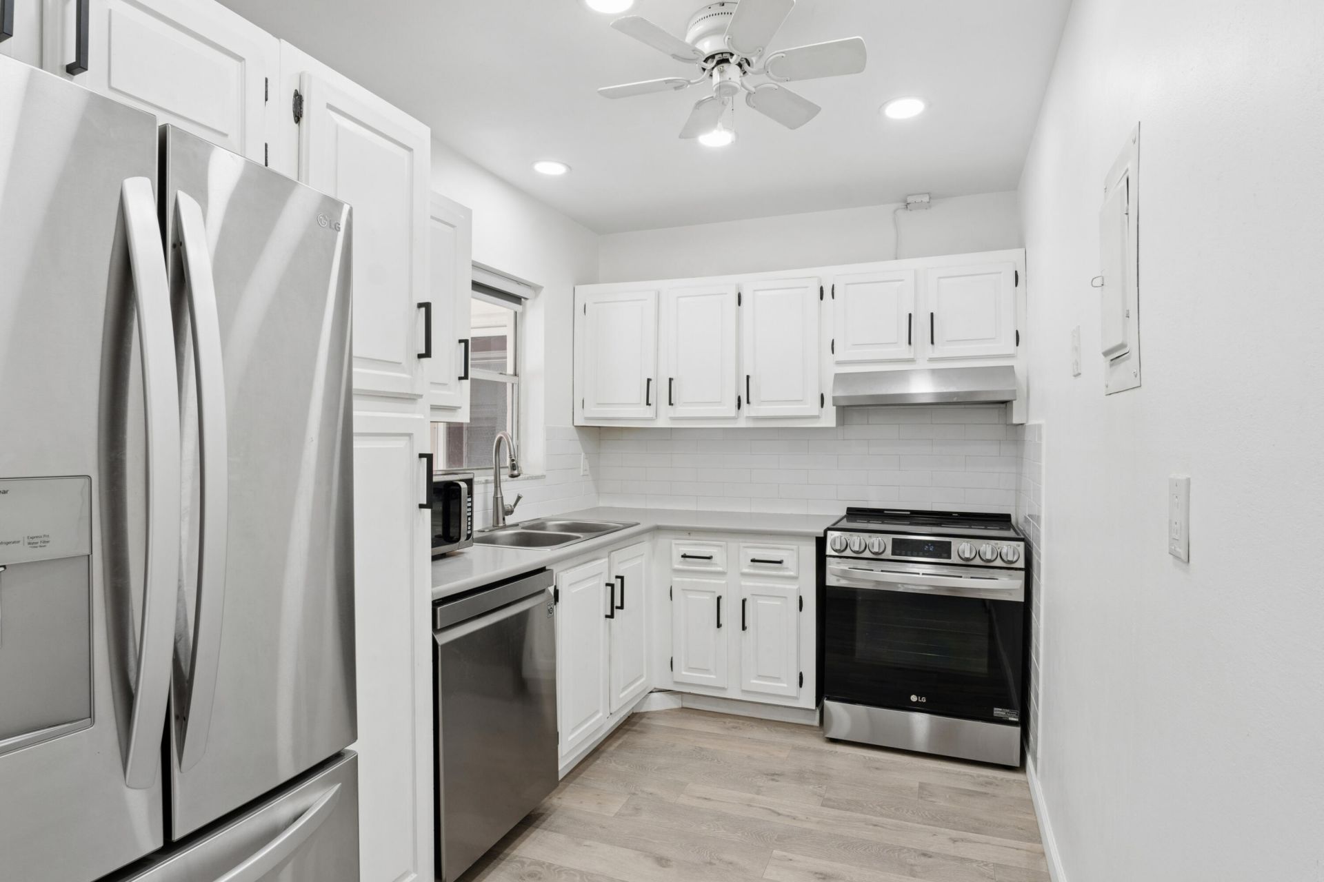 180 Lake Frances Drive, West Palm Beach, FL 33411 Photo