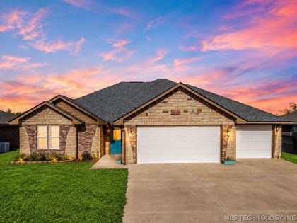 1702 W 21st Stillwater, OK 74074